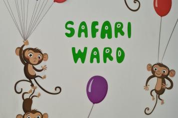 Queen Elizabeth Hospital Safari ward sign